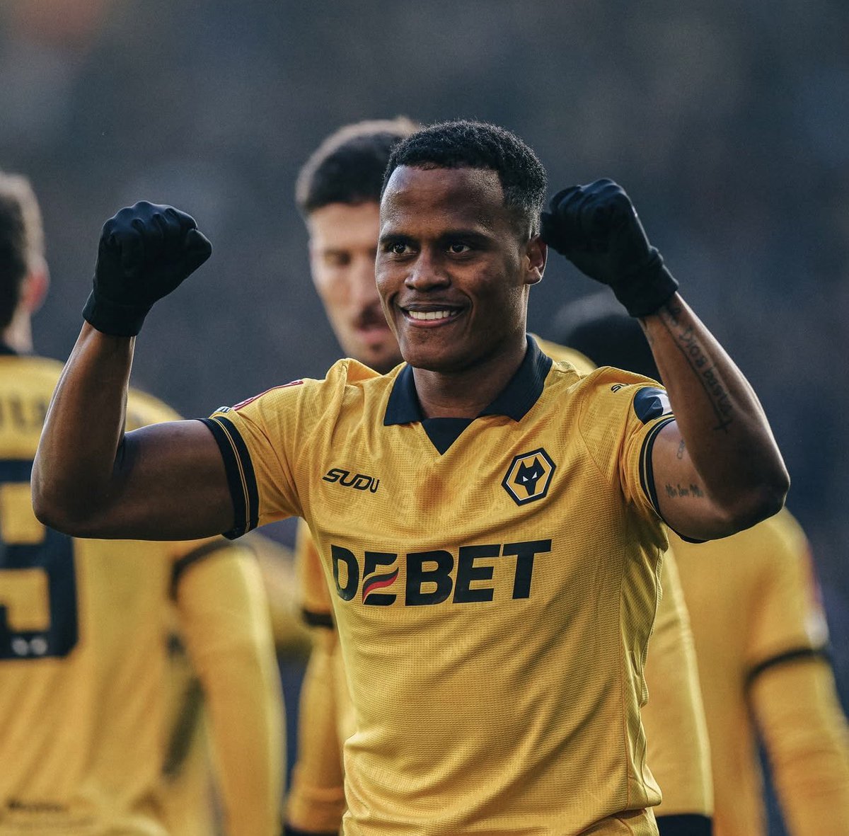 central__verde's tweet photo. 🚨 O Palmeiras fechou a contratação de Jhon Arias.

O Verdão já iniciou a troca de documentos com o Wolverhampton para oficializar a chegada do colombiano.

Operação fechada em 25 milhões de euros 

🗞️ [@venecasagrande] https://t.co/lmI4sdHfm9
