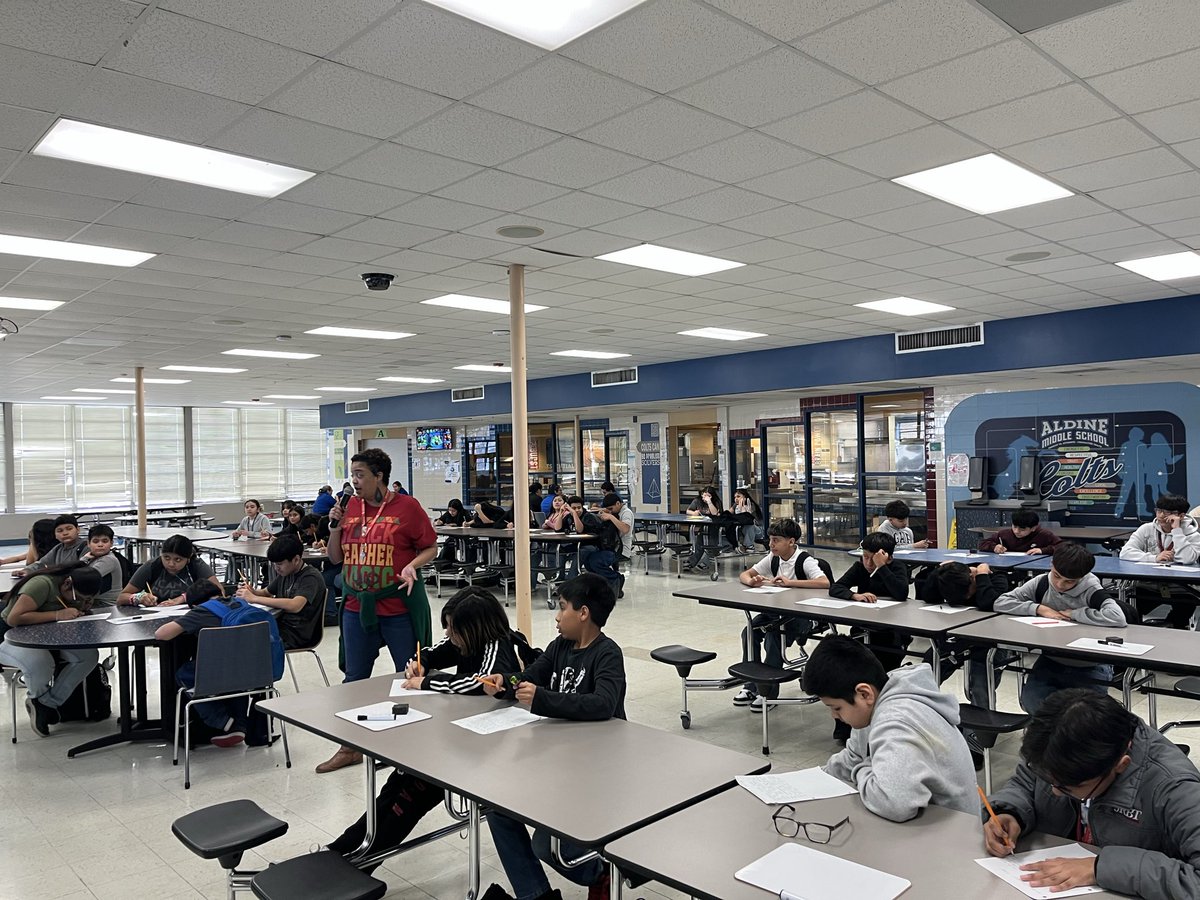 ALewis_AMS's tweet photo. TELPAS Power Hour session 3 with 6th/7th grade was amazing today. The engagement was incredible. Speaking/Writing practice @Kmarieteach @AldineEsl @AldineMiddle https://t.co/lPSyp0MQVQ