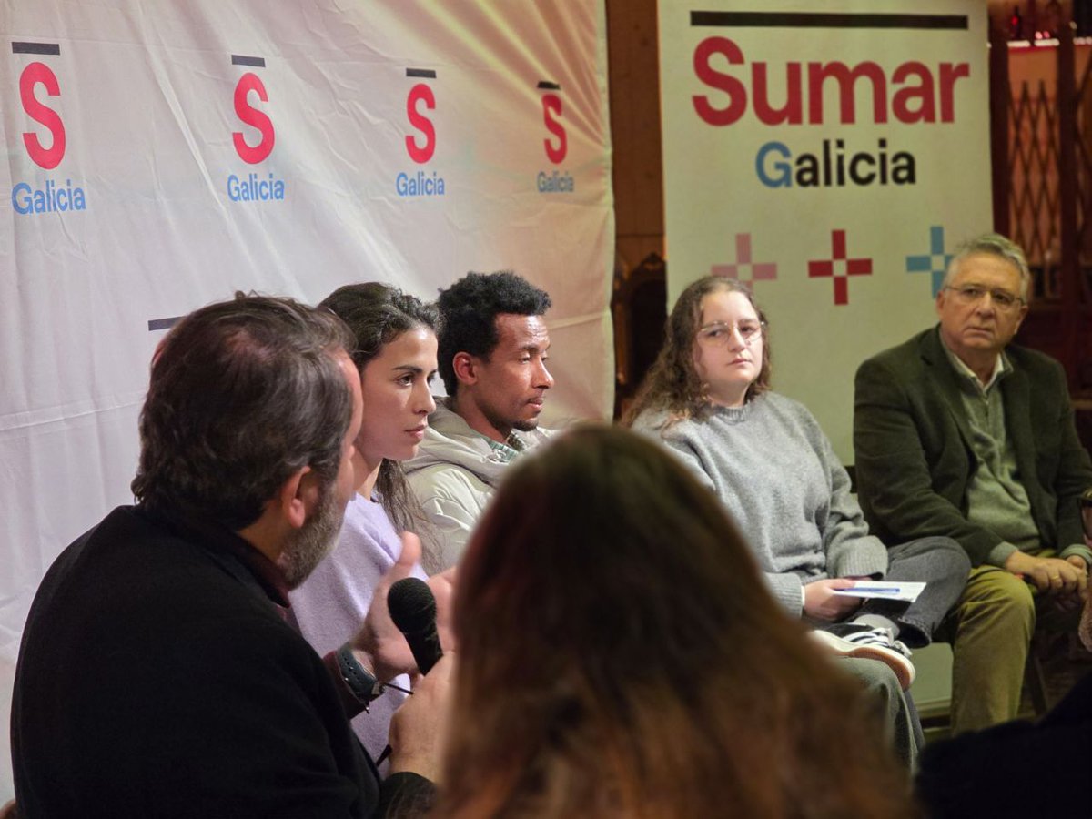 rubeperezc's tweet photo. Cuando el odio se normaliza, la democracia retrocede. Y quien más lo sufren es la infancia y la juventud.

Hoy, en Compostela con @sumargalicia, debatiendo de discursos de odio y la urgencia de regular unos entornos digitales que hoy operan sin límites. https://t.co/8VkZdVQuSt