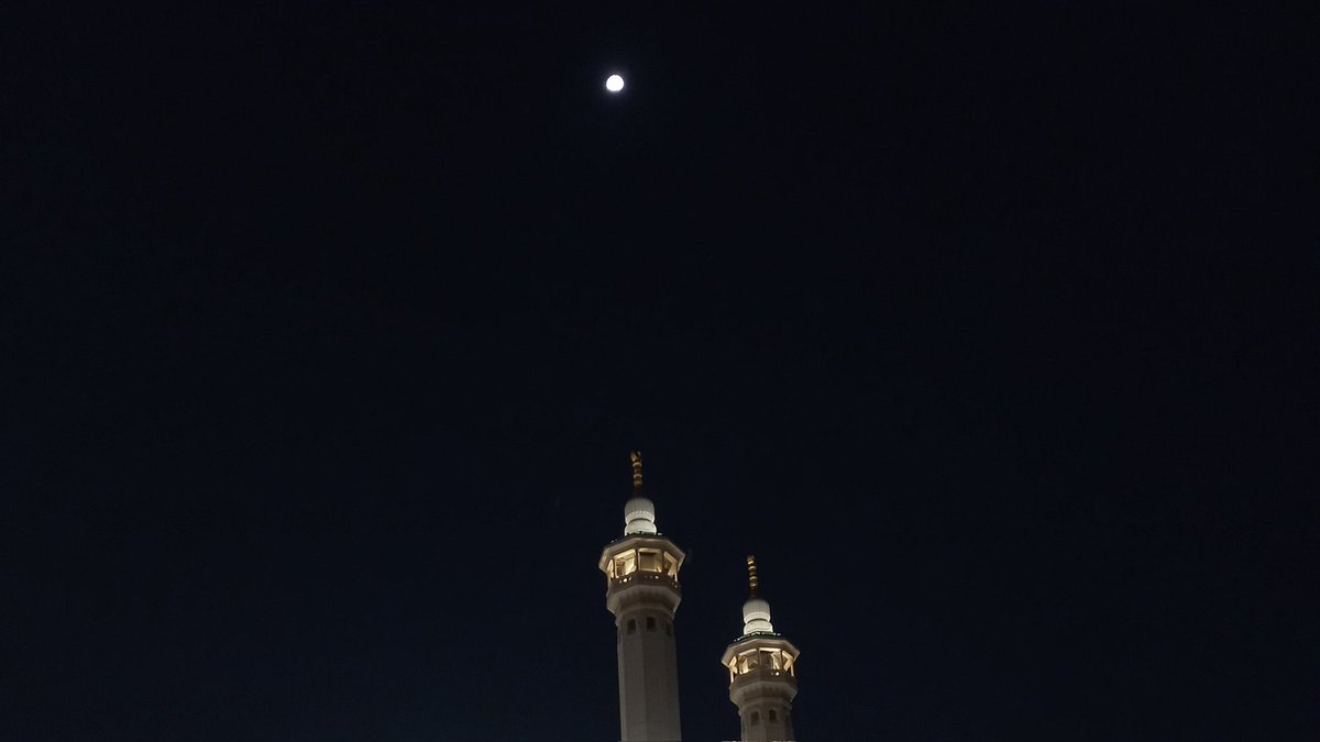 hkubra___'s tweet photo. Ey Hıll ve Harem’in Rabbi! 
Ey Meş’aril Harem’in Rabbi!
Ey Beyt-i Haram’ın Rabbi! 
Ey Rükn ve Makam’ın Rabbi olan Allah'ım ! 
Efendimiz ve sahibimiz Muhammed’e ﷺ bizden selâm ulaştır. https://t.co/w06kQgKnJR