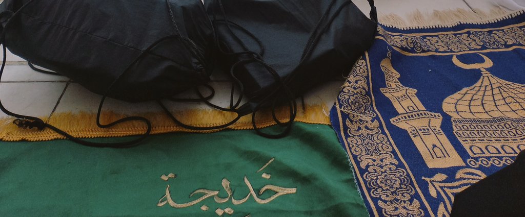 hkubra___'s tweet photo. Ey Hıll ve Harem’in Rabbi! 
Ey Meş’aril Harem’in Rabbi!
Ey Beyt-i Haram’ın Rabbi! 
Ey Rükn ve Makam’ın Rabbi olan Allah'ım ! 
Efendimiz ve sahibimiz Muhammed’e ﷺ bizden selâm ulaştır. https://t.co/w06kQgKnJR