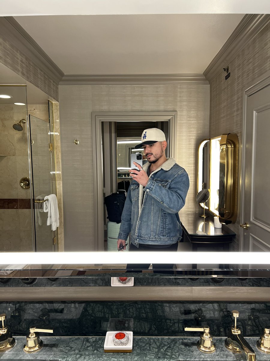 datjosh (@gomezajoshua) on Twitter photo 