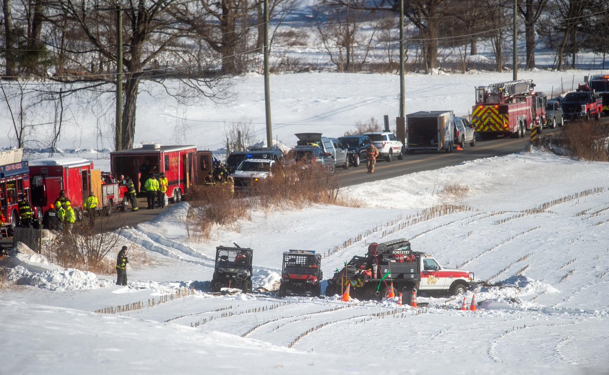 JustinMuszynski's tweet photo. Residents in the area were advised to keep their windows closed, as the gas is odorless. (Photos by Aaron Flaum/Hartford Courant) https://t.co/k8ILBOsljt