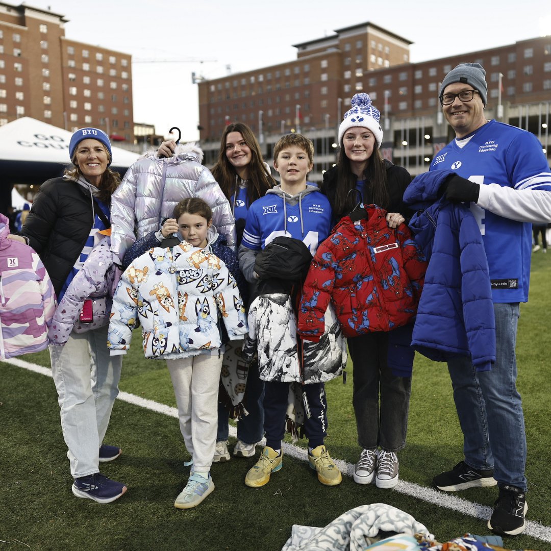 BYUalumni's tweet photo. Cougs Care tailgates during the 2025 football season were a huge success 💙

🥫76,500 + LBS of food donated
📚7,000 + books collected
👟350 + pairs of shoes donated
🧥800 + coats donated

Big thanks to our alumni! https://t.co/g5RMYAXXeU