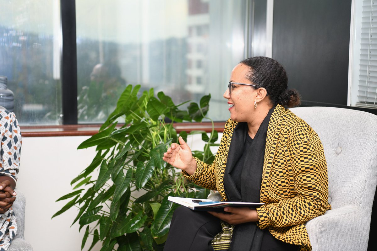 unwomenrwanda's tweet photo. This week, outgoing UNW Rep.@JennetKem &amp; OIC @Tikikel met @RwandaICT Minister @MusoniPaula &amp; PS @erasterurangwa to explore strategic areas of continued partnership under a shared MoU to enhance women`s &amp; girls` inclusion, transformation &amp; leadership in Rwanda`s #DigitalEconomy. https://t.co/bFvaVFj7nb