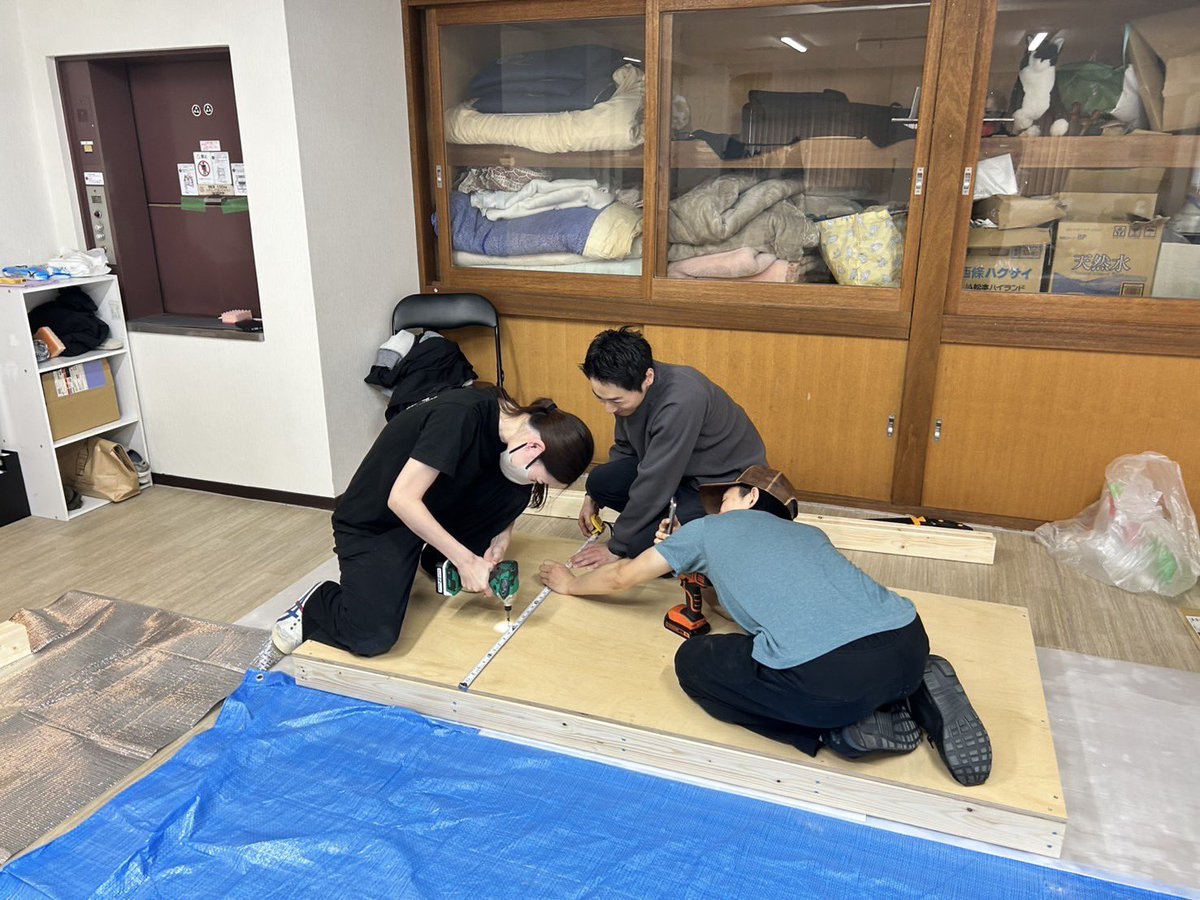 去年みんなで作った平台が、今回も活躍しそう。

イクルィ第3回公演　　
「しらみとり夫人」「結婚申込み」
3/19〜3/22
イクルィ アトリエ
ご予約↓
shibai-engine.net/prism/pc/webfo…