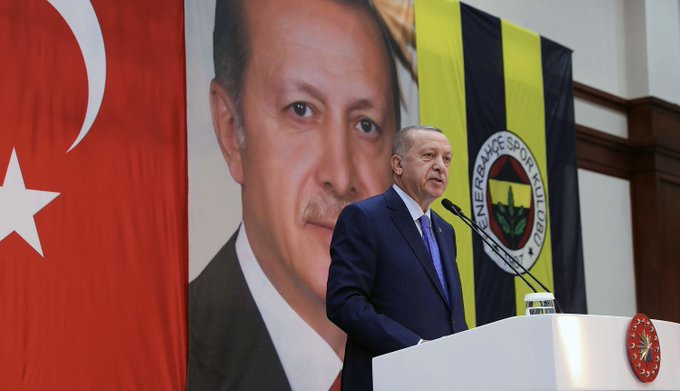 BEN SİZLERE YAPI’YI BİR ANLATAYIM…!
Hayır öyle değil derseniz çıkın delikanlıca bir de siz anlatın yapıyı Harington’un torunları, ezik oğlu ezikler..!

Ulan siz herkesi kendiniz gibi geri zekalı mı sanıyorsunuz. Hiç mi kafanız çalışmıyor sizin, beyin mi yok sizde?
Cumhurbaşkanı