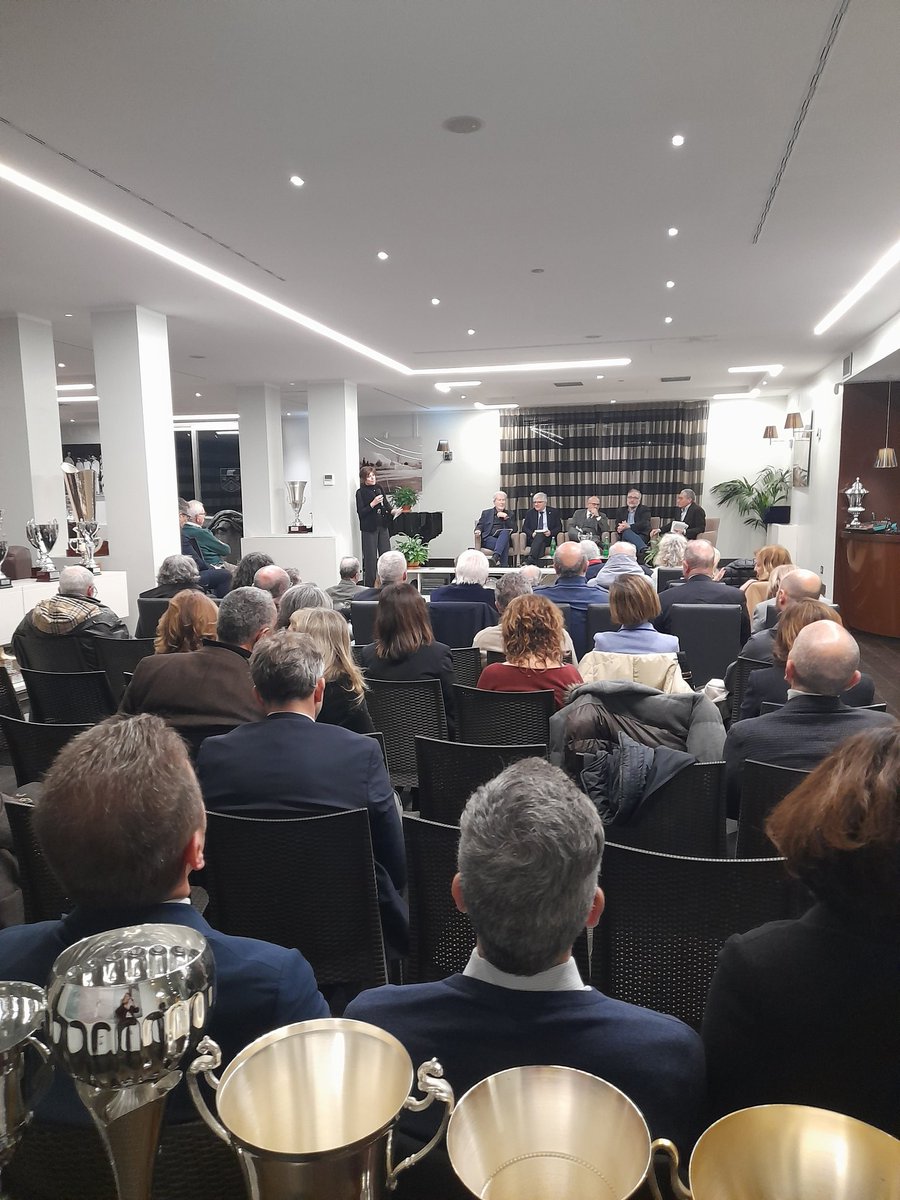 ClubRelazioniEsterne tweet media