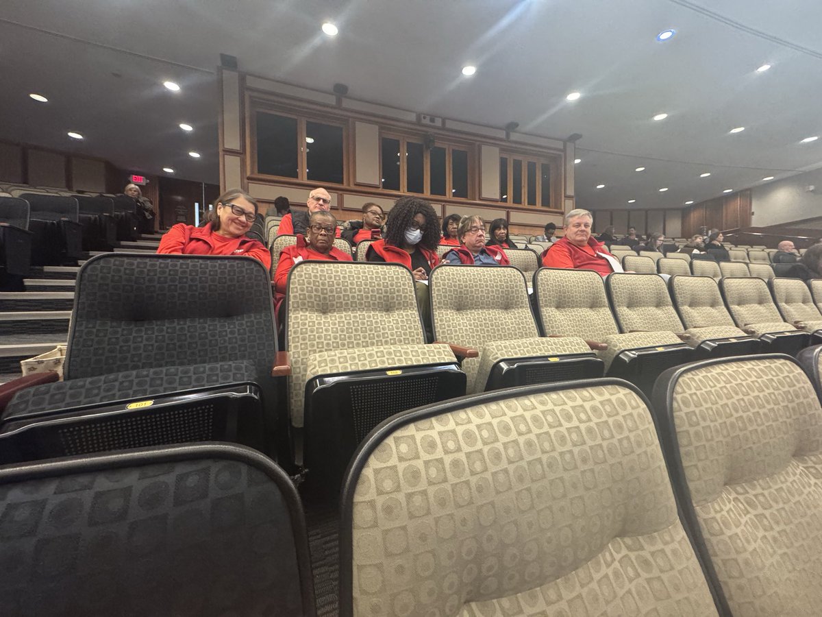 HuilinNY's tweet photo. Group of volunteers here at Human Services Budget Hearing.@AARPNY https://t.co/hTExRCXnXK
