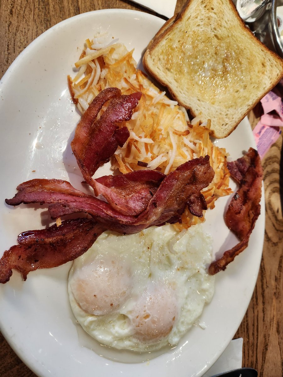 JohnLukeNYC's tweet image. #BreakfastTime At The 24 Hiur Diner! Yummy 😇 😋😋😋