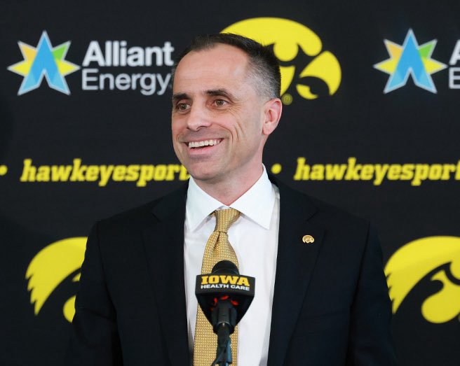 HAWK_GUYS tweet media