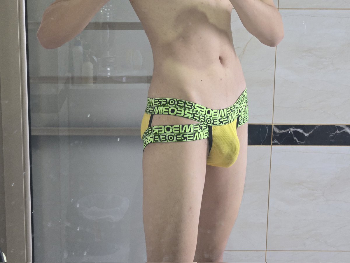 185男大 tweet media