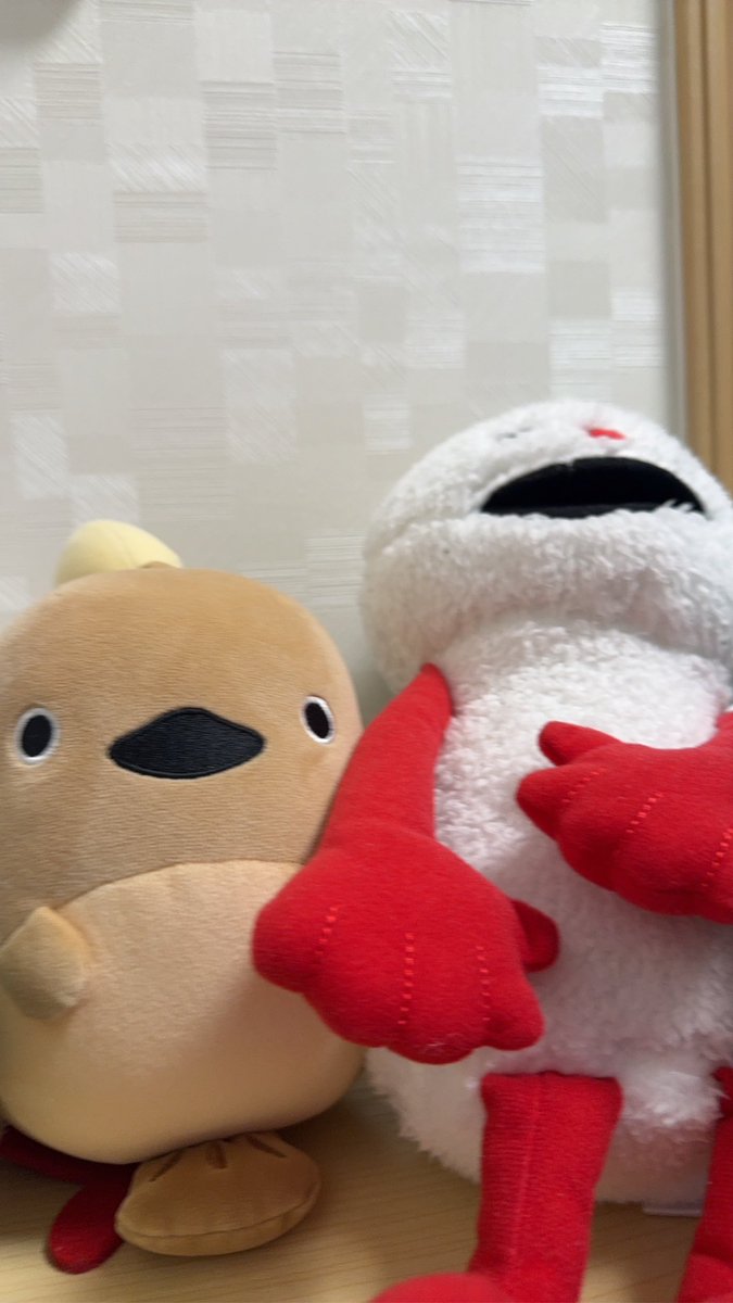 笑ってるノンノンとあんこうちゃん（似たもの？）