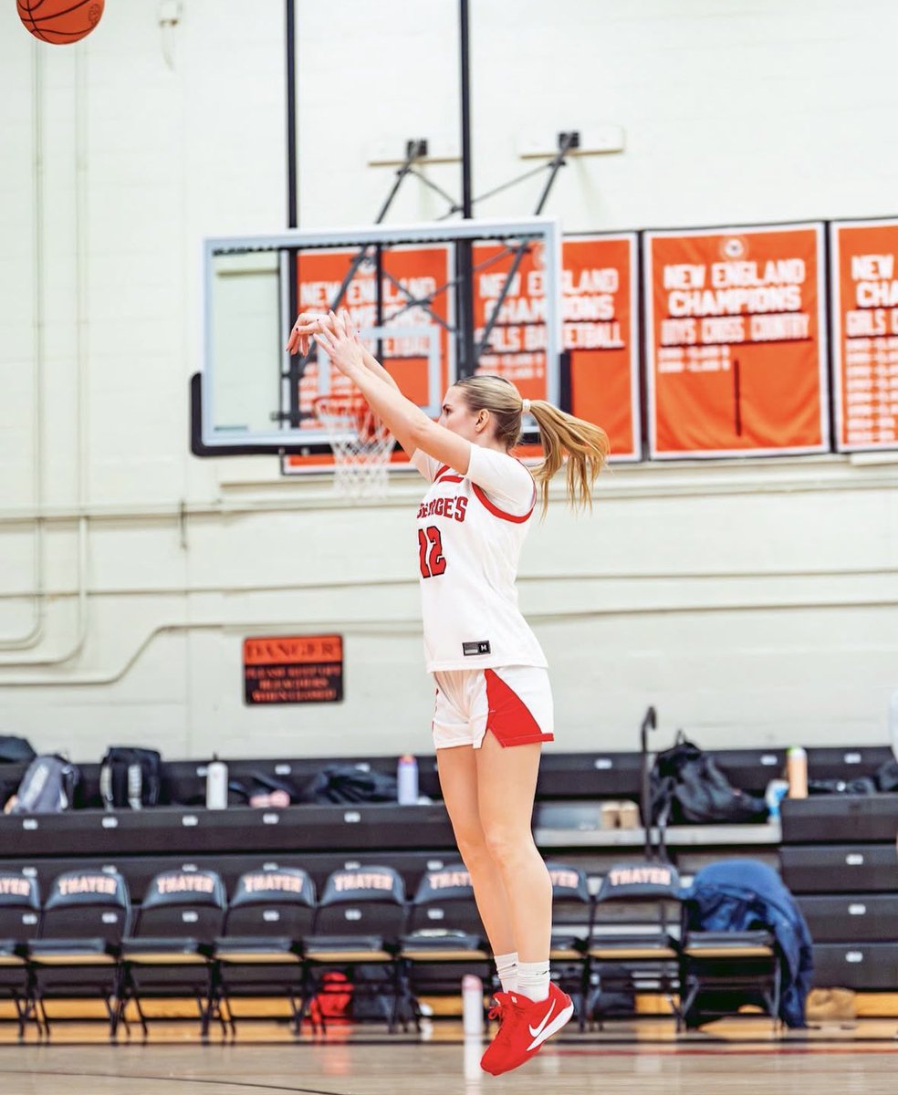 SGgirlshoops's tweet photo. Tough battle vs Nobles. 2 more games to bounce back this week! Important stats ⤵️

@giannamnichols 21pts (5 made 3’s 🔥)
@kirsten_mckay2 14pts, 2stls
@presleyfoster_ 14pts, 6rbs

Back in action Friday night at home vs St. Andrews! https://t.co/k7fELCooib