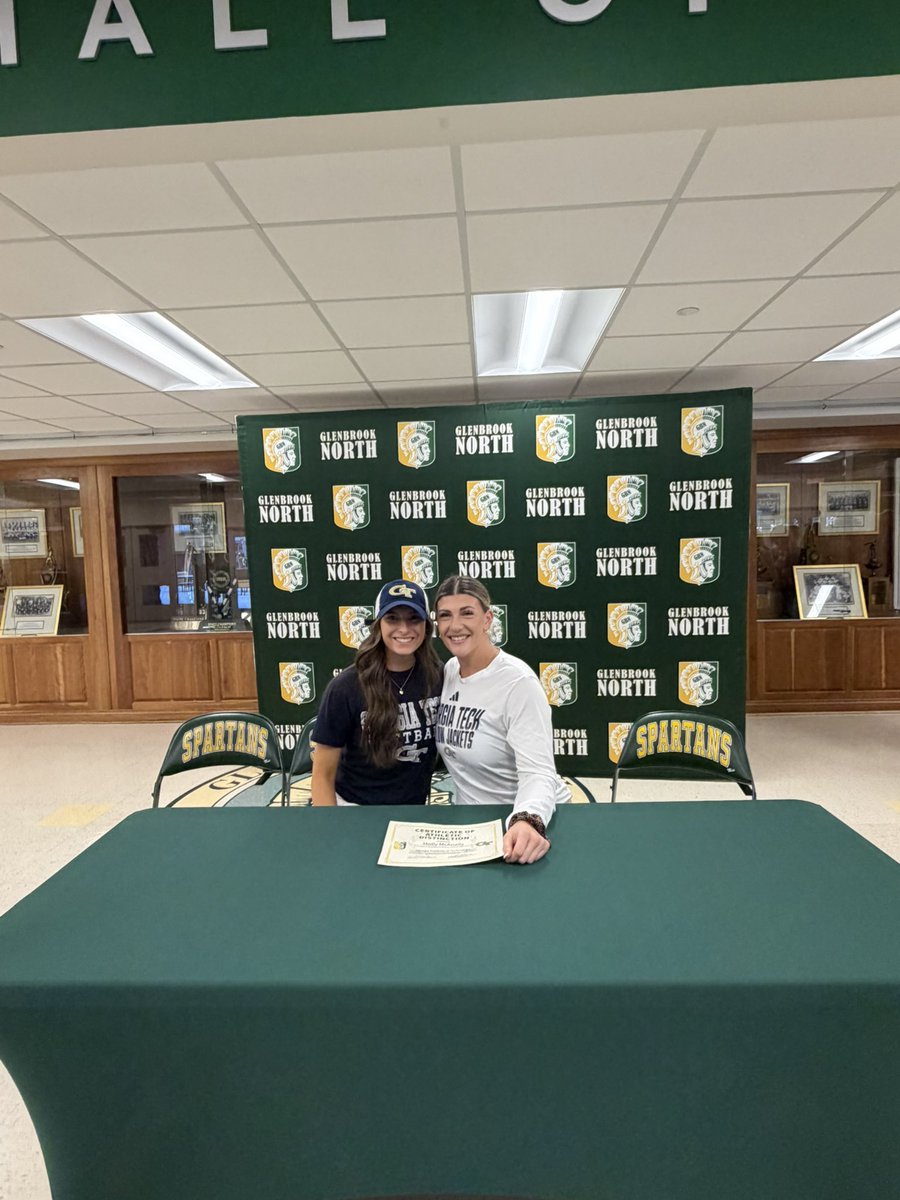 Coach__MKC's tweet photo. So fun to finally be able to make it out to one of my kid’s signing days. We celebrated THE Molly Mac yesterday! You are so loved and the support system runs deep!!! We are all so proud of you!! GT is getting the best of the best ✨🐝 https://t.co/kMxEz27yxU