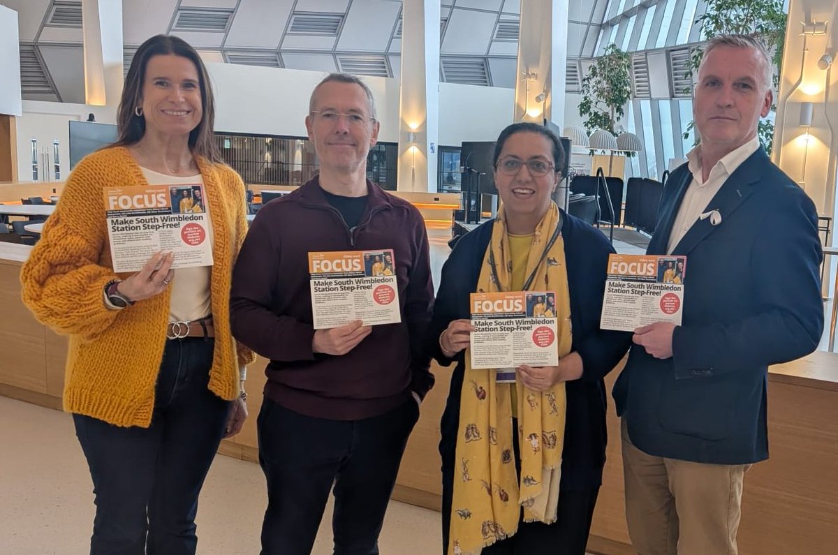 Our South Wimbledon step-free access petition, backed by over 1,000 signatures, was delivered to City Hall today by Cllr Klaar Dresselaers and Barry Smith and presented to the London Assembly by Hina Bokhari OBE. Fingers crossed for a positive response.