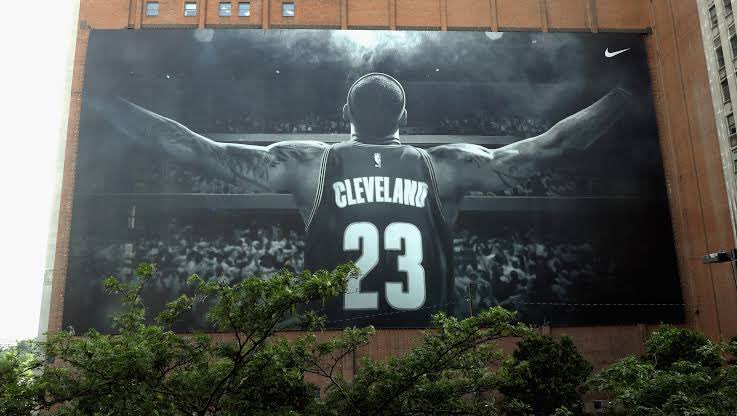 jbondwagon's tweet photo. @TheDunkCentral @GabeWasylko Nothing beats this banner tho https://t.co/ur45nZ8UBR