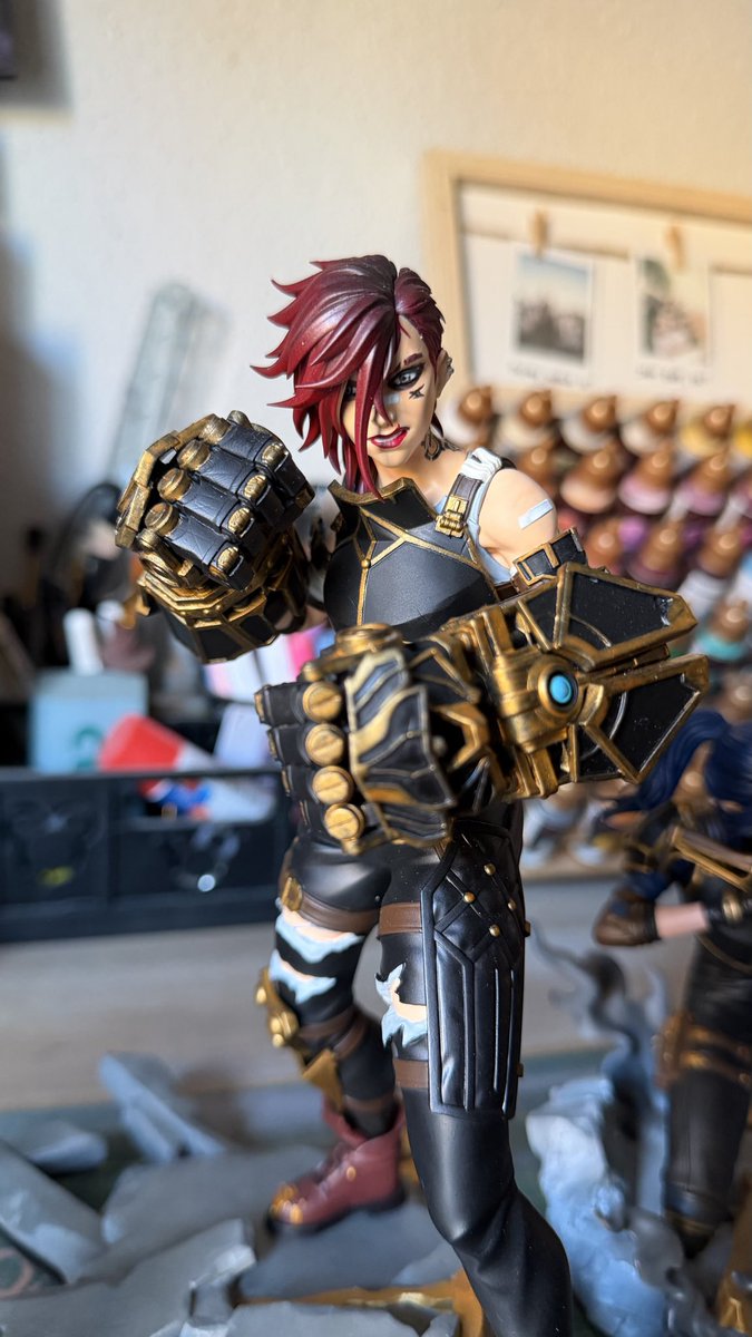 MiluIResk's tweet photo. Vi is finally done! Time to start the last piece of the diorama. Jinx coming next 👩🏻‍🎨🔥#arcane #vi #caitlynkiramman #caitvi https://t.co/v6Y2xc9moZ