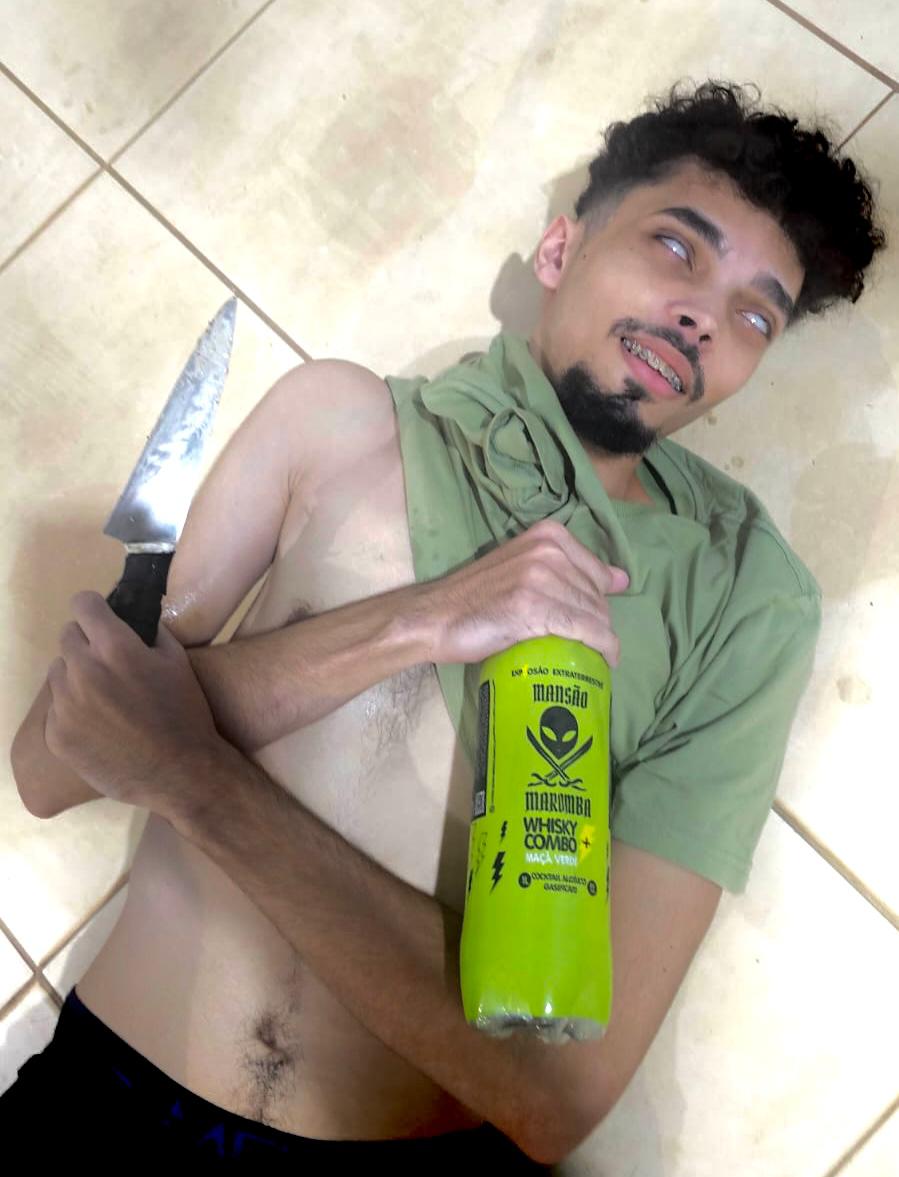 vinito0ns's tweet photo. @toguro meu amigo cauã é a cara da mansão maromba? https://t.co/xdDwoGoRg0