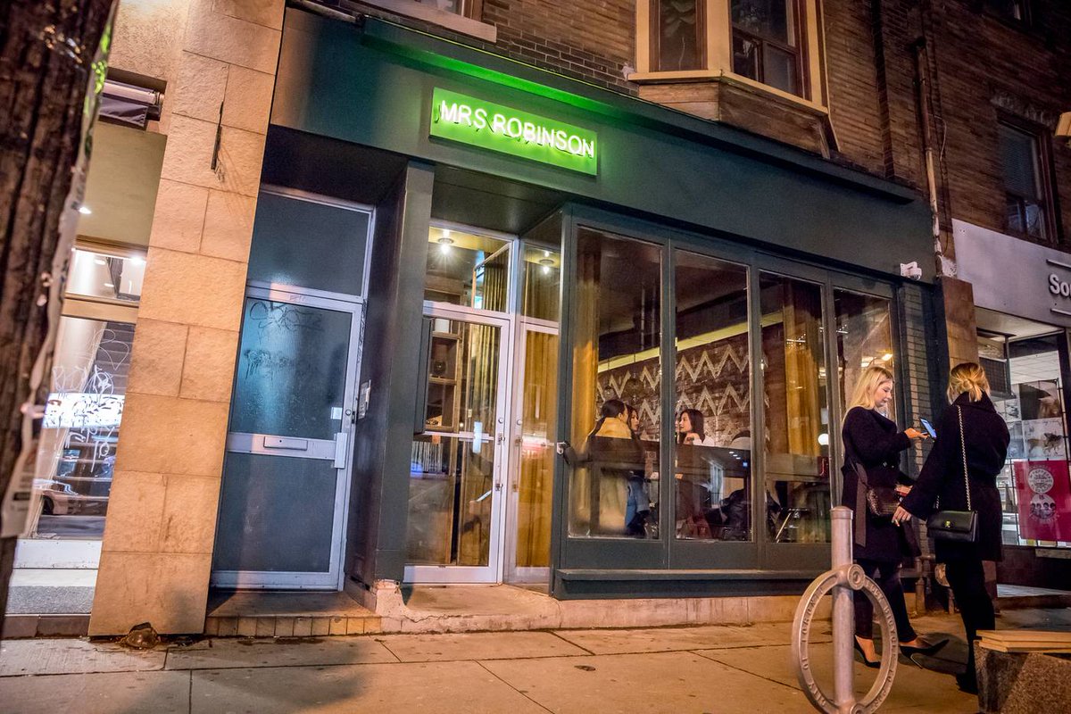 Thursday Night Mrs Robinson #Toronto 
Spence Diamonds &amp; Bubble Gum Bikini
#Oldschool #Soul #Hiphop #LiveBand #DJ