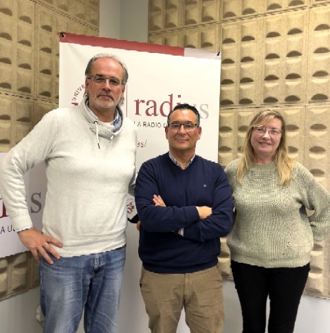 CAIRYS's tweet photo. ✅ Programa "La Psicología de cerca" en  Radius, la 📻  @unisevilla 

🔝💯 Entrevista a Fco. Manuel Ocaña,  Profesor en la Facultad de Psicología de la Universidad de Sevilla e Investigador.

Dir.🎙️@ManuelSalgadoF, 
coor. @MC8_R_Matute💻

🎧 aquí 👇
web: https://t.co/wf5ByjM8oQ https://t.co/lZky7ghS5V
