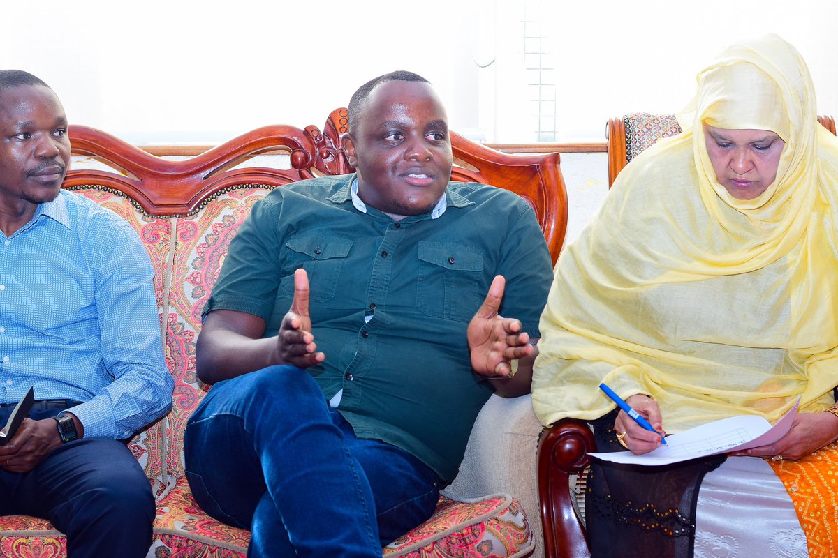 _kiarie_'s tweet photo. We were this morning received by the Kisumu County DG, Dr. Matthew Owili, the CEC of Finance, George Okong’o, the County Assembly Speaker as well as representation from the County Assembly at the Office of the Deputy Governor at Prosperity House https://t.co/cDHHt1c0uZ