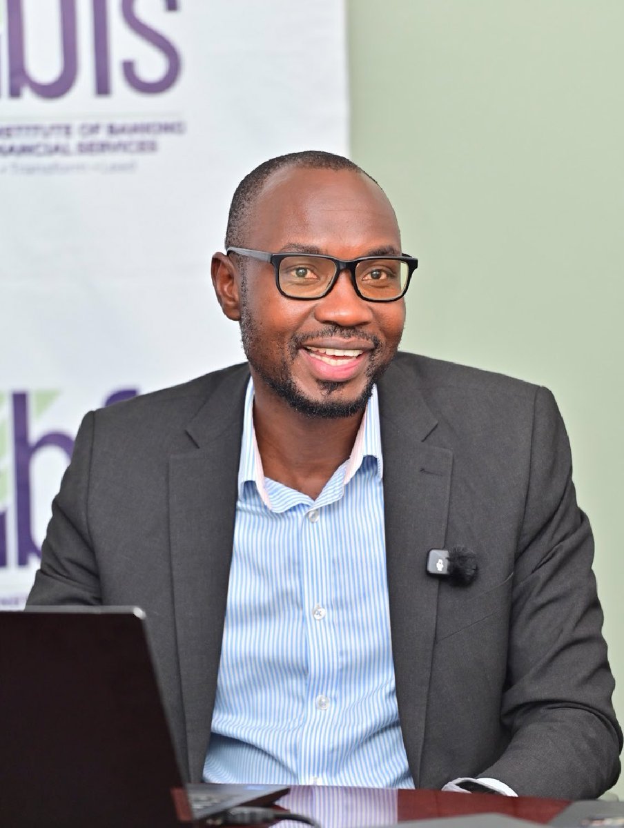 Atuhairecarol10's tweet photo. “Ethics is the cornerstone of the CFA® Program. Managing other people’s money comes with responsibility.

Without ethics, trust breaks down, and the entire profession suffers.”~ Ibrahim Buya, Portfolio Manager,@nssfug 

#UIBFS #LearnTransformLead https://t.co/d7vdsbqfJz