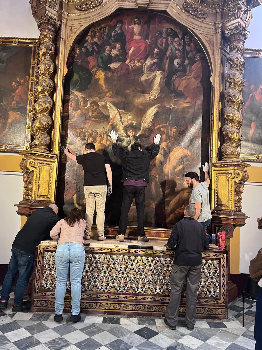elllamadorcsr's tweet photo. Comienza la restauración del Juicio Final de Herrera el Viejo, un lienzo que se encuentra en la parroquia de San bernardo @hdadsbernardo https://t.co/u4ouYXPiuB