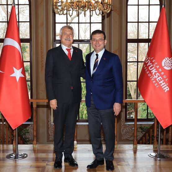 Sol_Yumrukk's tweet photo. Ekrem İmamoğlu, tahliye edildi paylaşımını yapacağımız günler yakındır.

Geçmiş olsun Zeydan Karalar https://t.co/Kf29HoxI5D