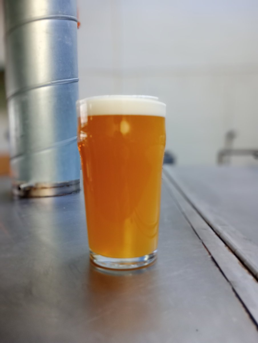 BlackenedSunBC's tweet photo. Open 5-10pm today, we have our MK Homebrew club meet up from 7pm #beer #homebrew #craftbeer #miltonkeynes #independent https://t.co/Vg3poFOIHL