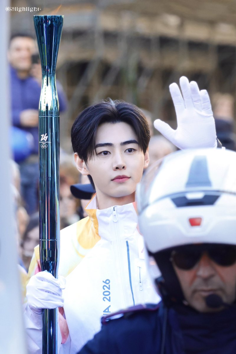 260205

#엔하이픈 #성훈 
#ENHYPEN #SUNGHOON