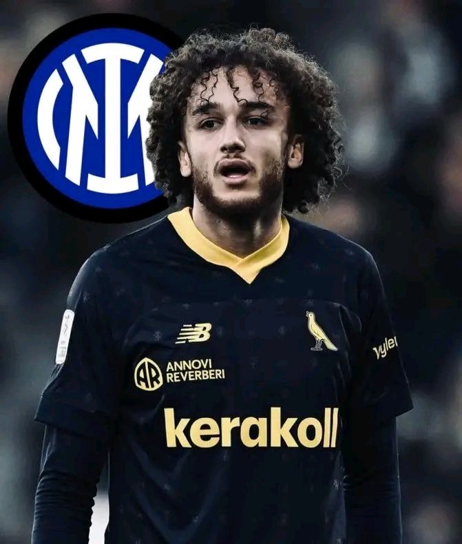 : Samir Kaabouche 

الإتحادية الجزائرية لكرة القدم ستتحرك في الأيام القادمة نحو موهبة نادي انتر ميلان الجديد يانيس ماسولين من أجل تمثيل المنتخب الوطني الجزائري