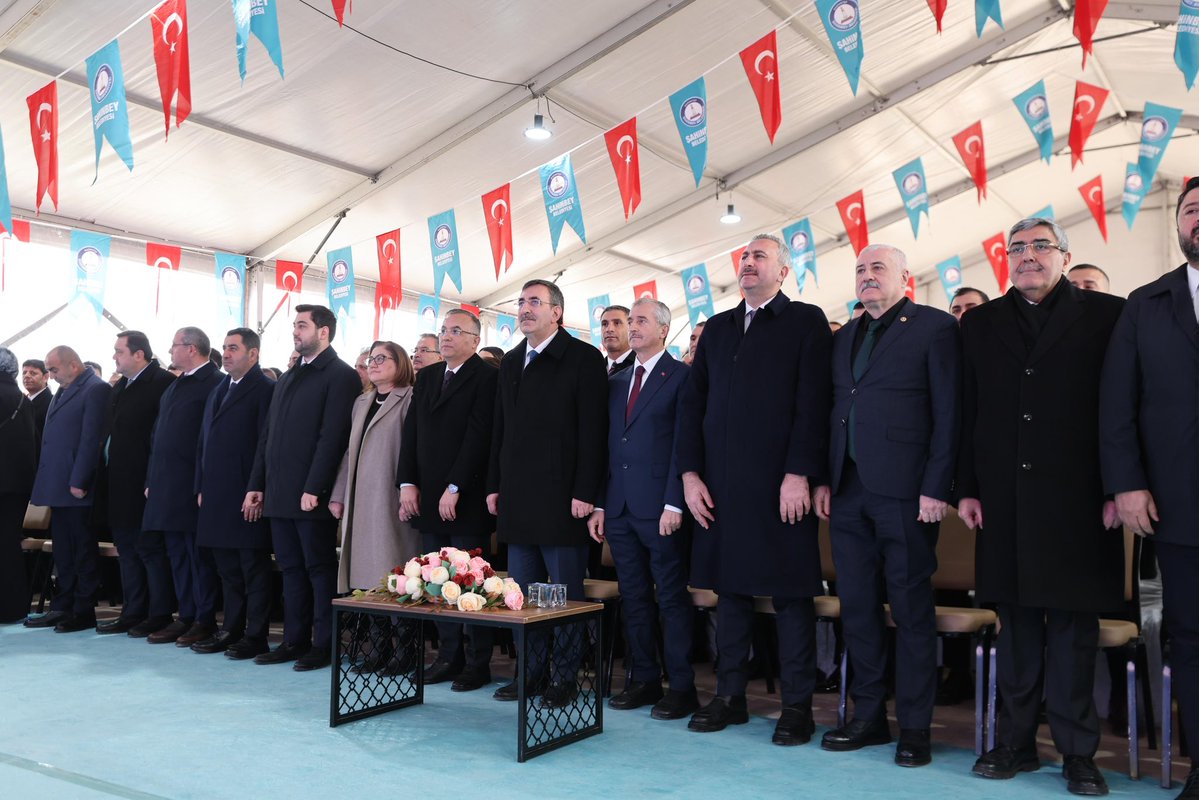 📍Gaziantep

Cumhurbaşkanı Yardımcımız Sn. Cevdet Yılmaz’ın katılımıyla Şahinbey Belediyesi Sosyal konut temel törenine katılım sağladık.