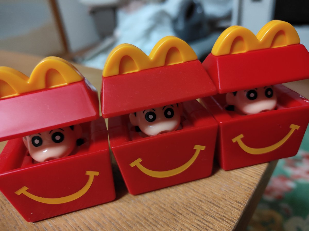 mokatteyondene's tweet photo. クレしんオタクちゃんがマクド行った結果…🩷🩷🩷
こんなに好かれてましたぁぁーー
1/216　確率エグいねぇ😑 https://t.co/p5iJTAl0eM