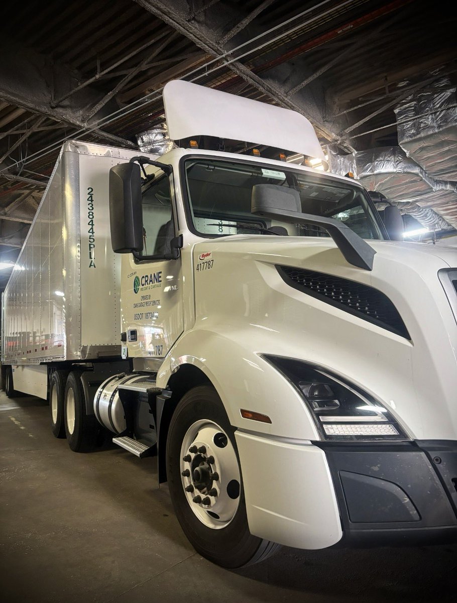 SpaceCityHN's tweet image. The truck is loaded and the bags are packed — The Astros are officially Florida-bound for Spring Training! 

West Palm Beach, here we come! 😎🌴 #ChaseTheFight