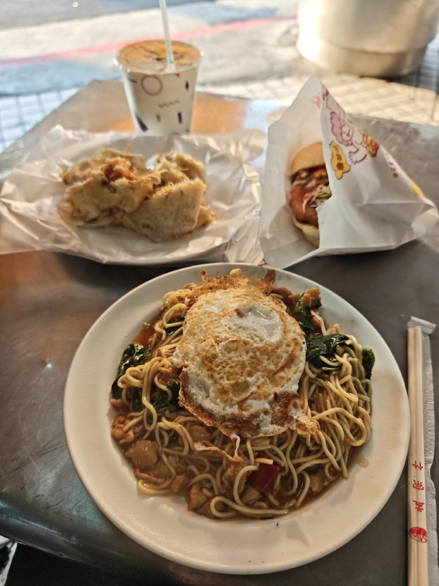 fmpxee's tweet image. 台湾の屋台飯、やっぱり強い。
