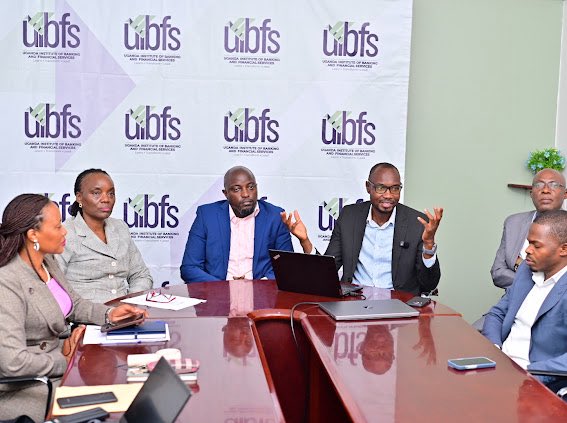 tonnybanz02's tweet photo. “To earn the CFA® designation, you typically need four years of professional experience in finance or investment if you hold a diploma. Many begin their journey after completing a bachelor’s degree.”

~ Ibrahim Buya, Portfolio Manager, @nssfug

#UIBFS // #LearnTransformLead https://t.co/TTzsOXCf4n