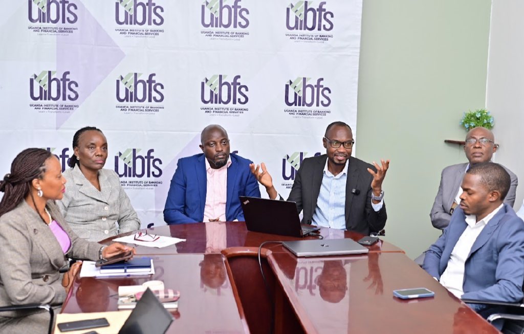 Johnlaban256's tweet photo. Whether you are a banker, accountant, economist, or aspiring investment professional, the CFA® Program is accessible. You need a bachelor’s degree or 4 years of professional experience in finance
~ Ibrahim Buya, CFA, CQF | Portfolio Manager, NSSF Uganda
#UIBFS #LearnTransformLead https://t.co/JAd52qajS5