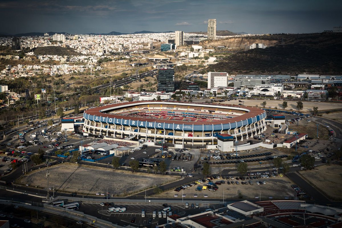 🏟️ ¡El Corregidora cumple 41 años! 🏟️

41 años de historia. 
41 años de entrega. 

¡Qué mejor manera de celebrar que ir hoy a ver a <a href="/GallosFemenil/">Querétaro Femenil 🐓</a> jugar contra León! 🐓🔵

#ResetAzulyNegro