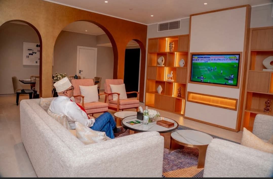 Waxa aan hambalyo hordhac ah u sii dirayaa labada kooxoodba, anniga oo rejaynaya in ay la yimaddaan ciyaar wanaag, tartankooduna ka dhasho walaalnimo iyo is-ixtiraam buuxa. Ciyaaruhu waxa ay xoojiyaan midnimada, isdhexgalka bulshada, iyo kor u qaadista caafimaadka.madaxwayanah SL