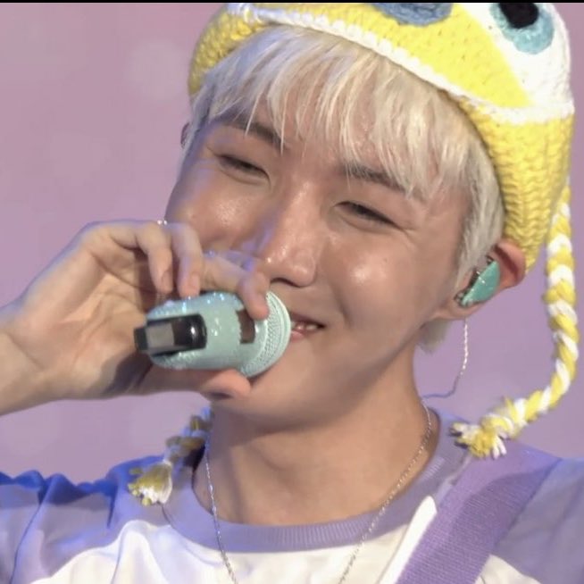 smiling_bts's tweet photo. https://t.co/mZATu4XjZx