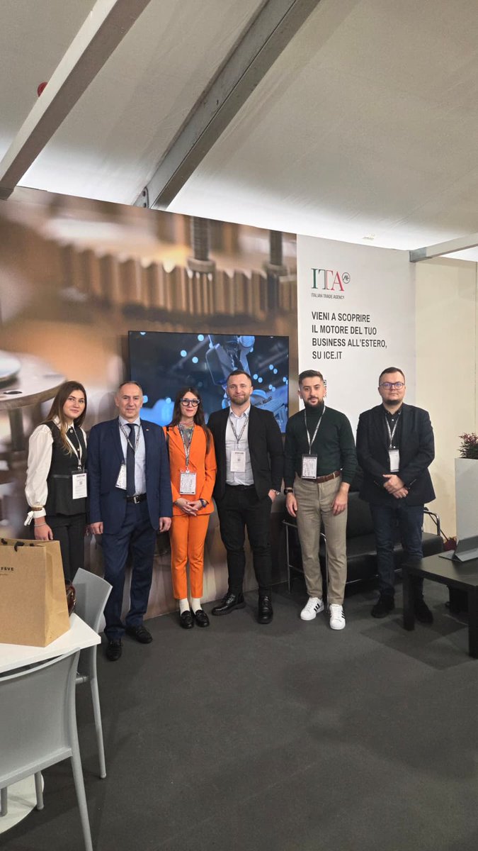 ats_socialmedia's tweet photo. 🇮🇹 ATS na SamuExpo

Jesteśmy we Włoszech, pokazując polskie kompetencje w Lean Machine Maintenance, serwisie maszyn, relokacjach linii i inżynierii UR.

Dziękujemy ITA za świetną organizację i wartościowe rozmowy.

#ATS #LeanMaintenance #MachineRelocation #Industry40 https://t.co/j17sFaFIQP