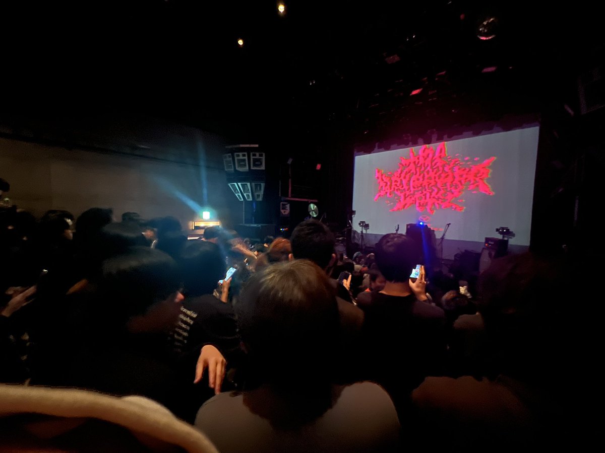 killmedearly's tweet photo. 好きなバンドが目の前でメジャーデビューした回 https://t.co/qsLHLg7nWd