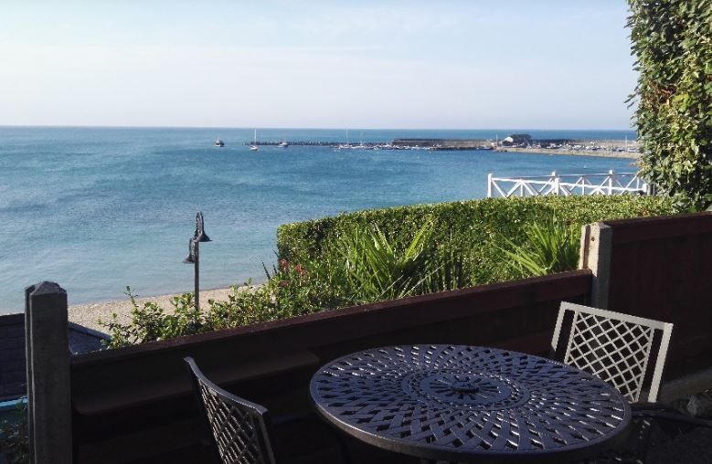 TheHolidayCots's tweet image. 🌊 Cliff Cottage Availability 🌊

📅 Short breaks of 3 nights or more between 13th February and 26th March @ £135 per night. 

☎️ Contact the owner directly to book a holiday in Dorset.

🛏️ Sleeps 4
theholidaycottages.co.uk/dorset/4593

#Availability #Holiday #Cottage #February #March #Dorset