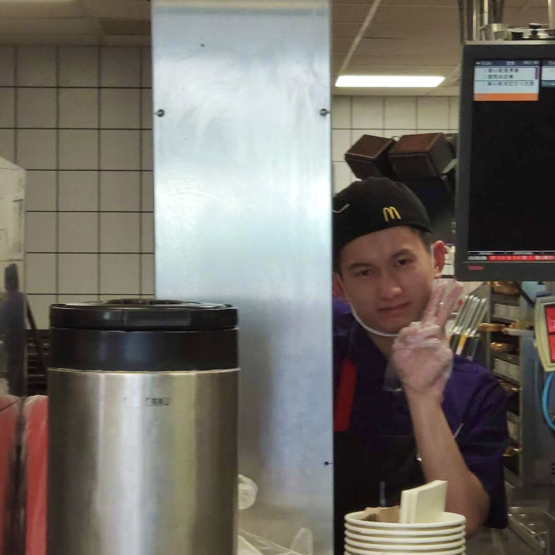 PistolK👻 tweet media