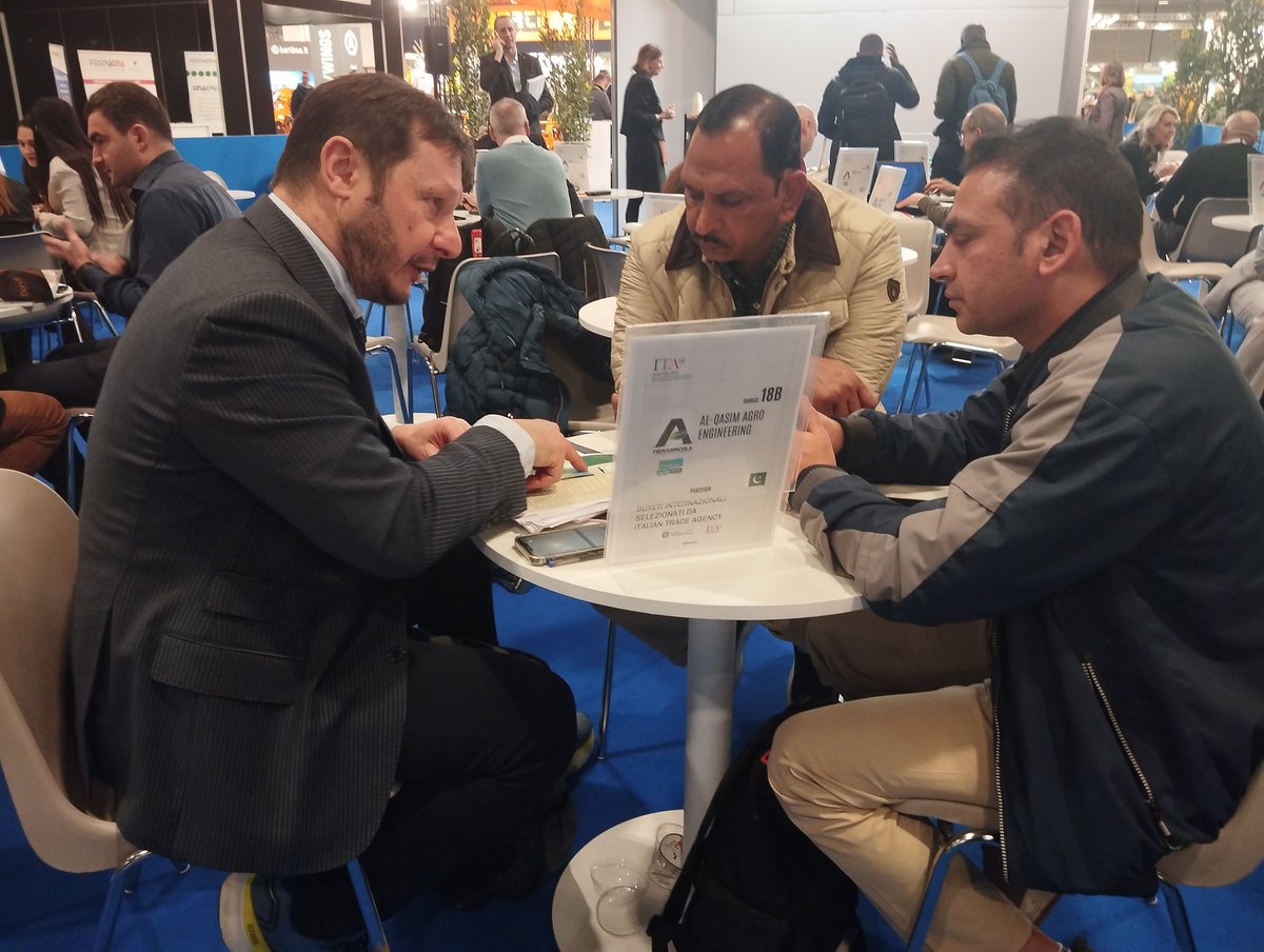 ITAIslamabad's tweet photo. Day 2 #Fieragricola2026 🇮🇹🇵🇰
Productive #B2B meetings underway at the #ITA Buyer’s Lounge, connecting 🇵🇰 delegation with 🇮🇹 manufacturers and #AgriTech leaders. 🚜
Focused on modern #AgriTech smart machinery &amp; future collaborations. https://t.co/Hu0xLdXJUZ