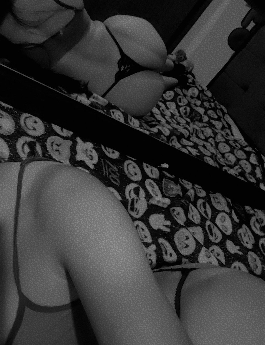 Violet_Sof2409's tweet photo. Ñam ñam 🍑 https://t.co/n4r76902PV