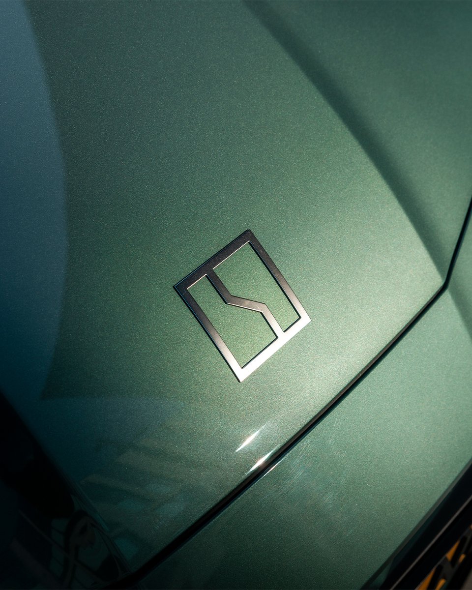 Zeekr_Europe's tweet photo. Even in winter, colour finds its moment.
Zeekr X in Pine Green.

–⁣
⁣
Zeekr X Energy consumption (combined): 17,3 – 16,4 kWh/100km (WLTP); CO2 emissions (combined): 0 g.⁣
⁣
#Zeekr #ZeekrEurope #ZeekrX #EV #ZeekrTech https://t.co/UMUSoKPUdv