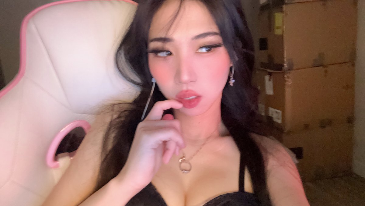 nnari ღ tweet media