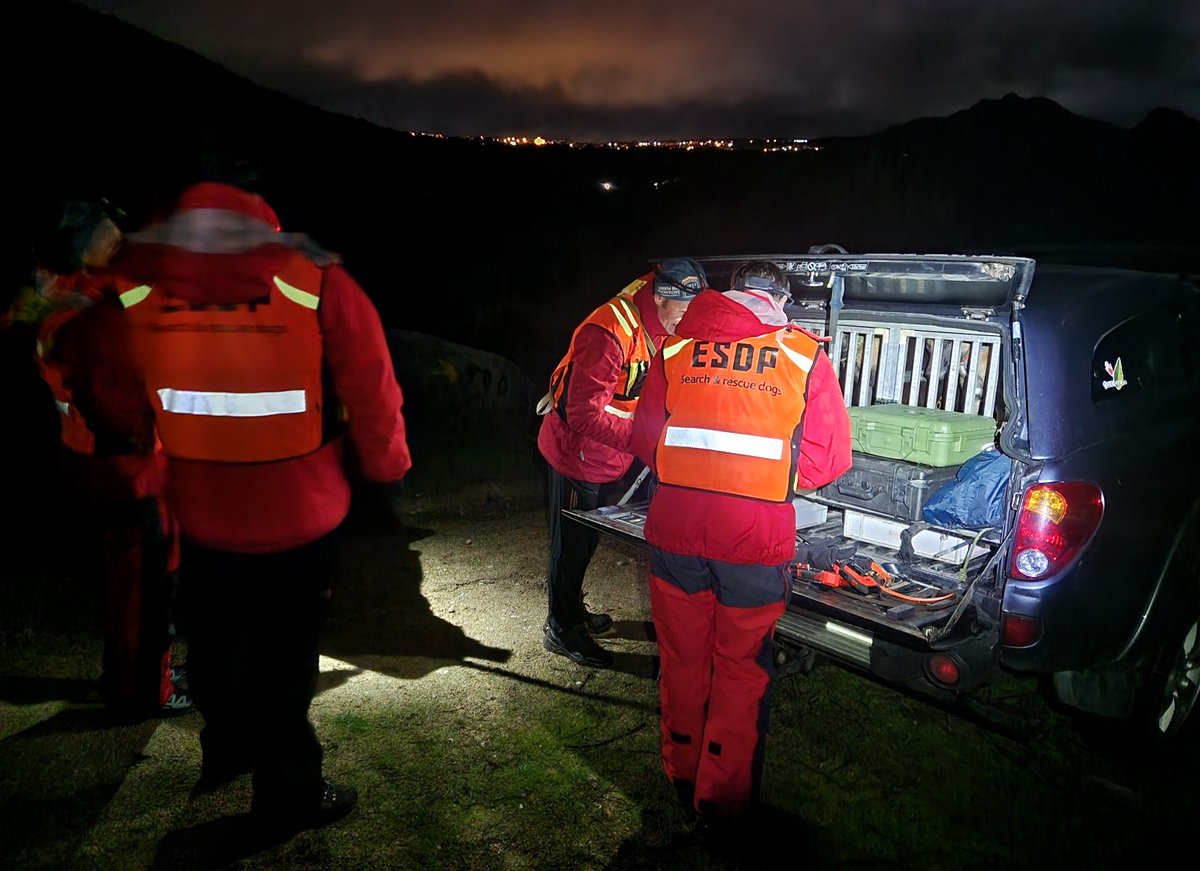 Escuela Española Salvamento y Detección con Perros tweet media